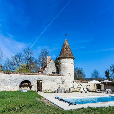 Beautiful Castle In With Private Pool, Cleaning Included בית נופש *