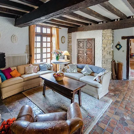 בית נופש Beautiful Castle In With Private Pool, Cleaning Included