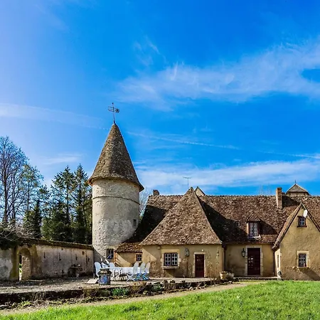 Beautiful Castle In With Private Pool, Cleaning Included Le Veurdre