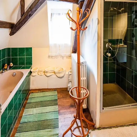 Beautiful Castle In With Private Pool, Cleaning Included בית נופש *