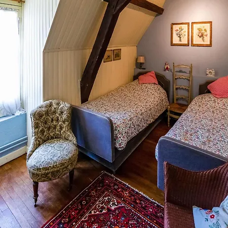 Beautiful Castle In With Private Pool, Cleaning Included * Le Veurdre
