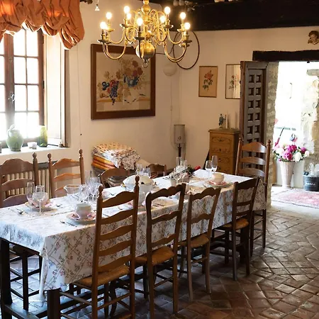 בית נופש Beautiful Castle In With Private Pool, Cleaning Included *